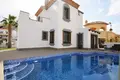 Villa de tres dormitorios 207 m² Rojales, España