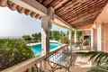 villa de 5 chambres 350 m² France, France