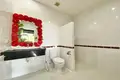 Villa 8 habitaciones 1 200 m² Chalong, Tailandia