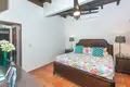 2 bedroom condo 107 m² West Bay, Honduras