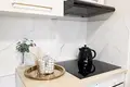 Habitación cerca del metro en Varsovia, Polonia (gastos incluidos)