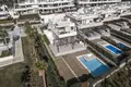 Villa de 4 dormitorios 370 m² Estepona, España