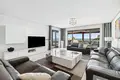 3 bedroom apartment  Estepona, Spain