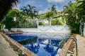 Propiedad comercial  en Karon, Tailandia