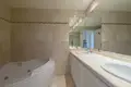 2 bedroom apartment 93 m² Marbella, Spain