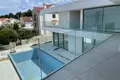 4-Schlafzimmer-Villa 270 m² Splitska, Kroatien