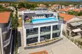 villa de 5 dormitorios 380 m² Opcina Rogoznica, Croacia