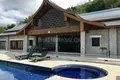 villa de 5 dormitorios 1 600 m² Phuket, Tailandia