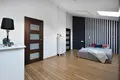 Mieszkanie 3 pokoi 82 m² Warszawa, Polska