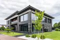 Dom 500 m² Papiarnianski sielski Saviet, Białoruś