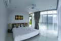 Villa 2 Schlafzimmer 166 m² Phuket, Thailand