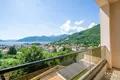 Villa de 4 dormitorios 403 m² Tivat, Montenegro