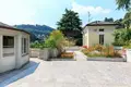 5 bedroom villa 327 m² Lomazzo, Italy