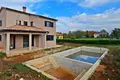 Villa de 4 dormitorios 188 m² Rabac, Croacia