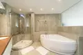 6 bedroom house 2 600 m² Calp, Spain