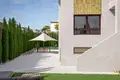 Mieszkanie 2 pokoi 74 m² Orihuela, Hiszpania