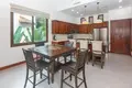 Дом 6 спален 385 м² Coxen Hole, Гондурас