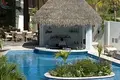 2 bedroom condo 123 m² West Bay, Honduras
