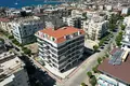 Жилой комплекс Малоэтажная резиденция с бассейнами и рестораном в 150 метрах от моря, в центре Алании, Турция