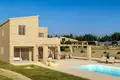 Kompleks mieszkalny Beachfront villas with terraces, Trachilos, Greece