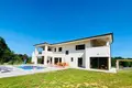 Villa de 4 dormitorios 250 m² Rabac, Croacia