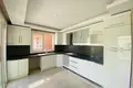 Mieszkanie 3 pokoi 120 m² Obakoy, Turcja