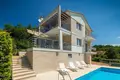 4 bedroom Villa 275 m² Poljane, Croatia
