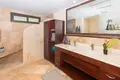 1 bedroom condo 93 m² Roatan, Honduras