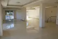 Appartement 5 chambres 381 m² koinoteta agiou tychona, Bases souveraines britanniques