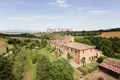Nieruchomości komercyjne 1 000 m² Siena, Włochy
