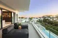 villa de 5 dormitorios 496 m² Estepona, España