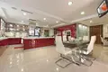 Haus 7 Schlafzimmer 2 235 m² Mijas, Spanien