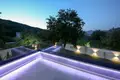 Villa de 4 dormitorios 300 m² Pobrde, Montenegro