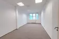 Gewerbefläche 2 Zimmer 50 m² in Warschau, Polen