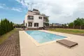 6 room house 351 m² Kekavas pagasts, Latvia