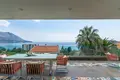 Villa de tres dormitorios 831 m² Becici, Montenegro