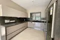Casa 6 habitaciones 450 m² Agios Tychonas, Chipre