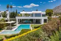 Haus 5 Schlafzimmer 868 m² Malaga, Spanien