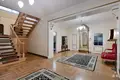 Haus 6 zimmer 650 m² Riga, Lettland