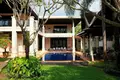 Villa de 4 dormitorios 306 m² Phuket, Tailandia