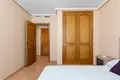 Mieszkanie 6 pokojów 213 m² Torrevieja, Hiszpania