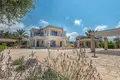 4 bedroom house 245 m² Peyia, Cyprus