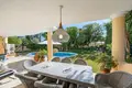 villa de 5 dormitorios 388 m² Marbella, España