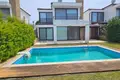 Villa de 9 habitaciones 289 m² Skala Fourkas, Grecia