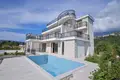 villa de 5 dormitorios 584 m² Herceg Novi, Montenegro