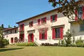 6-Zimmer-Villa 1 022 m² Florenz, Italien