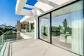 5 bedroom villa 390 m² Marbella, Spain