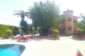 5-Schlafzimmer-Villa 360 m² lAlfas del Pi, Spanien