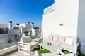 Mieszkanie 2 pokoi 101 m² Marbella, Hiszpania