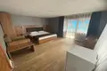 Отель 4* на берегу моря с собственным пляжем в Стамбуле.